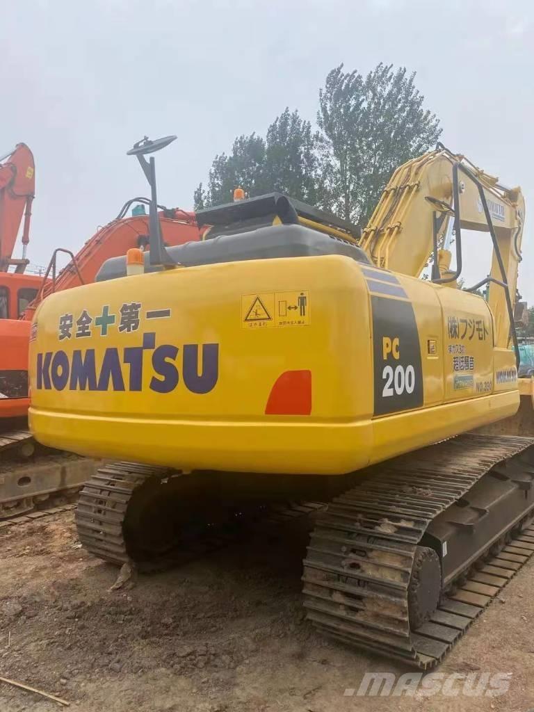 Komatsu PC 200-8 Crawler excavators