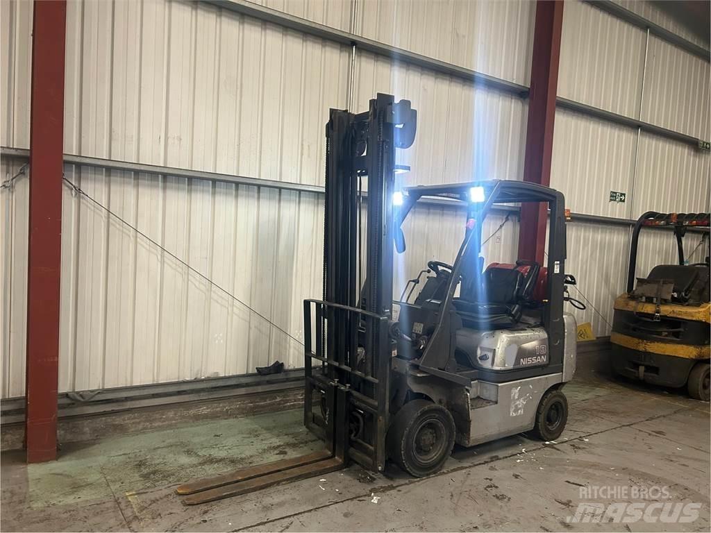 Nissan P1D1A18LQ LPG trucks