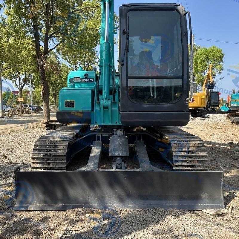 Kobelco SK75 Crawler excavators