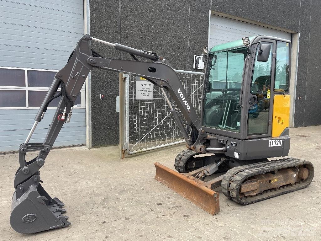 Volvo ECR25D Mini excavators < 7t (Mini diggers)