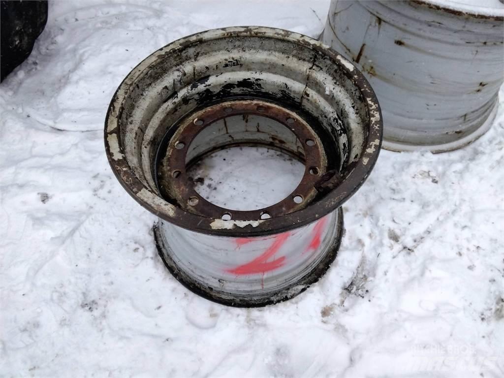 Valmet 862 20x26 Tyres, wheels and rims