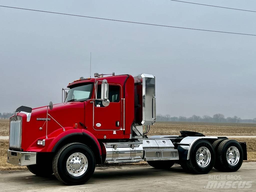 Kenworth T 800 Prime Movers