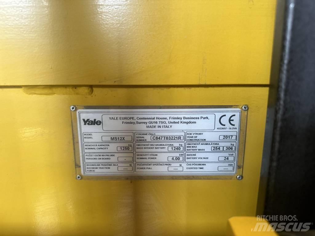 Yale MS12 Pedestrian stacker