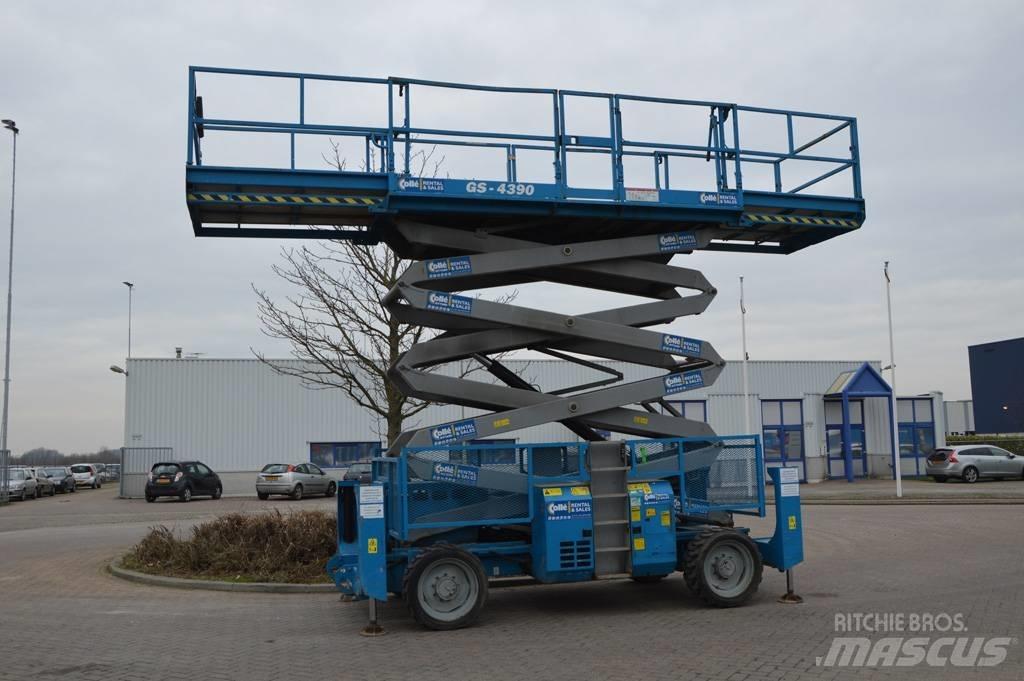 Genie GS4390RT Scissor lifts
