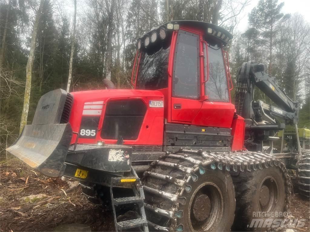 Komatsu 895 Forwarders