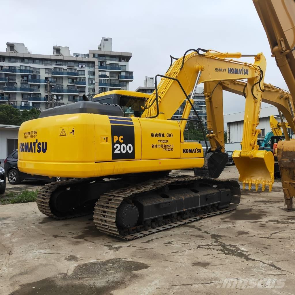Komatsu PC200-7 Crawler excavators