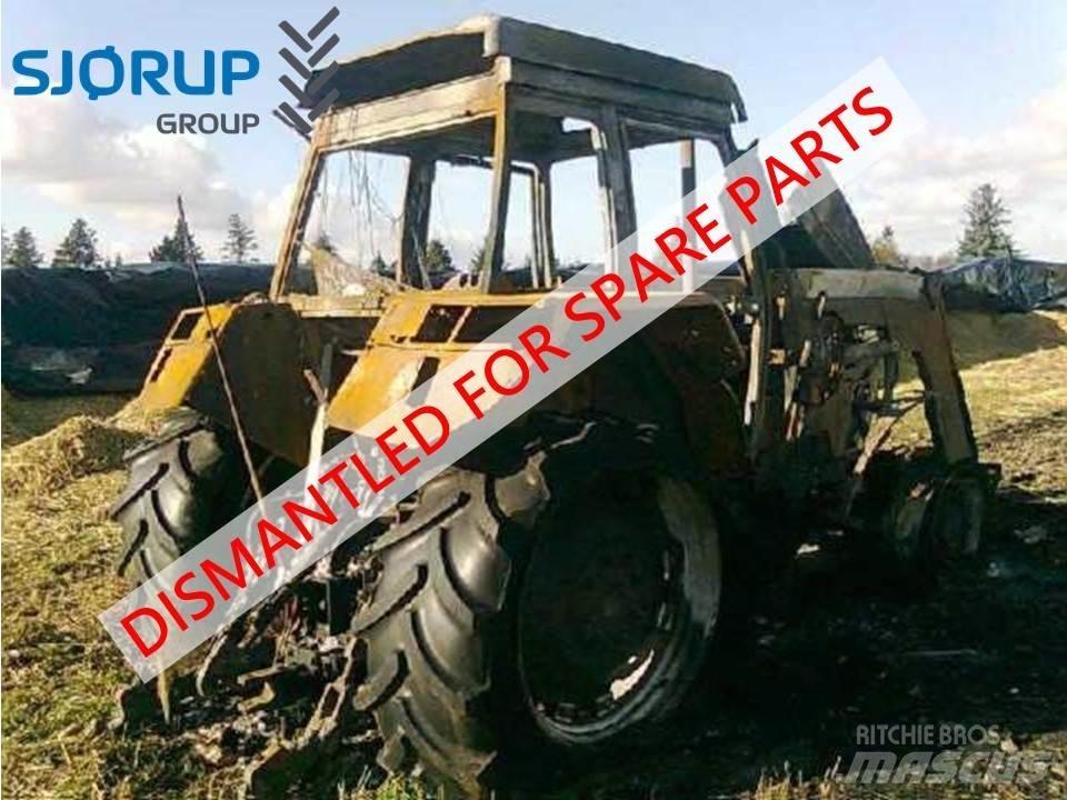 Case IH 5140 Tractors