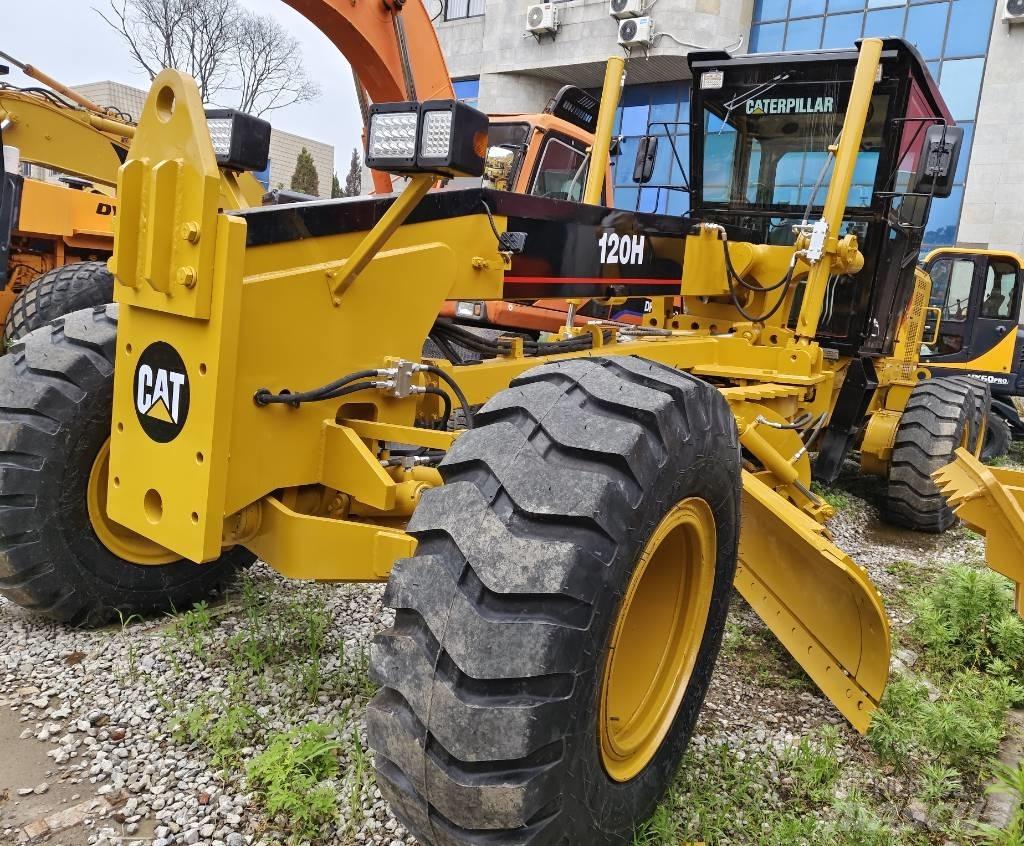 CAT 120 H Graders