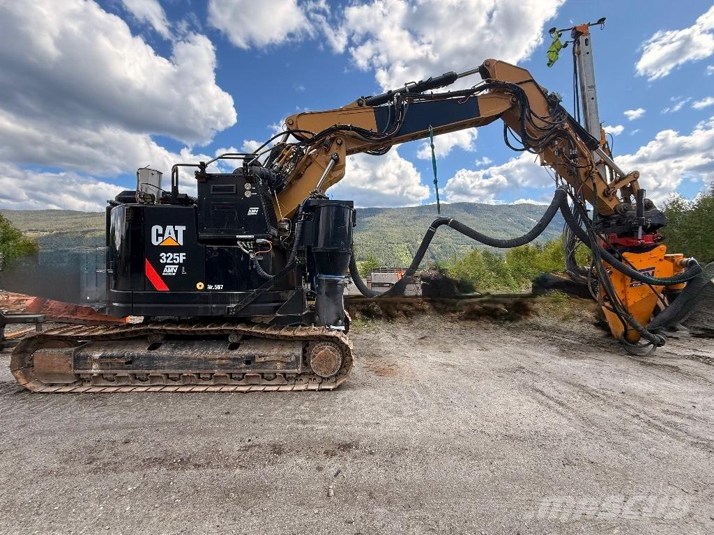 CAT 325 FL CR Special excavators