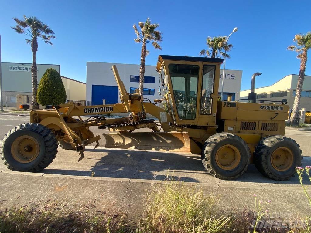 Champion 720 A Graders