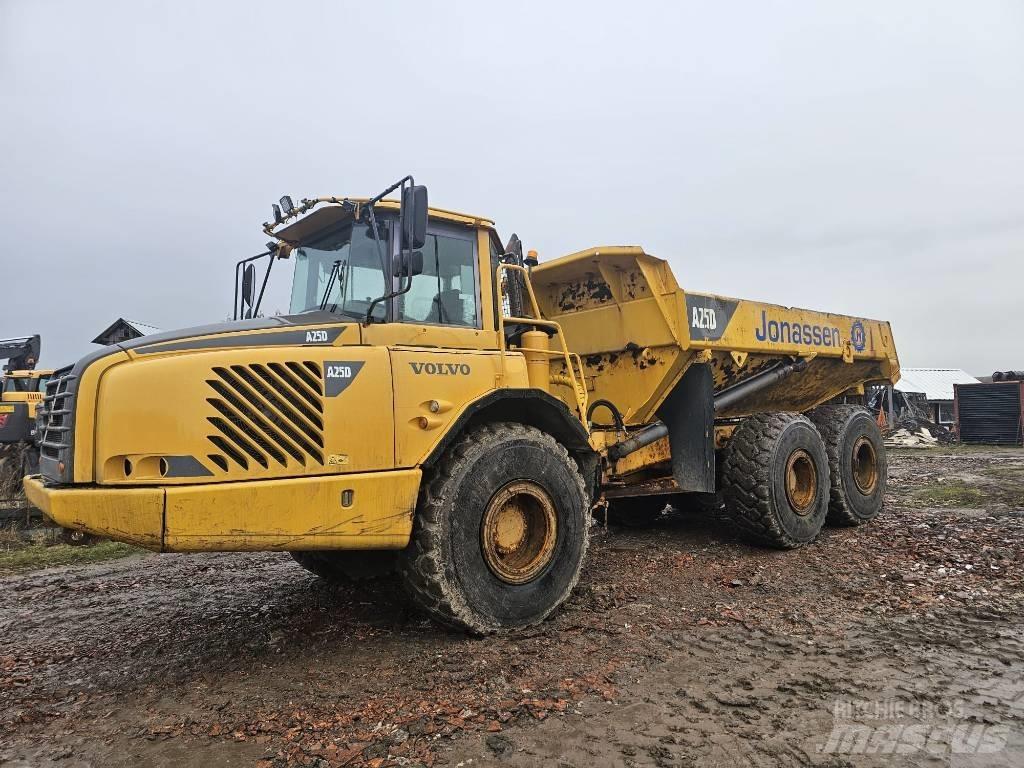 Volvo A25D / a30, a35 Articulated Haulers