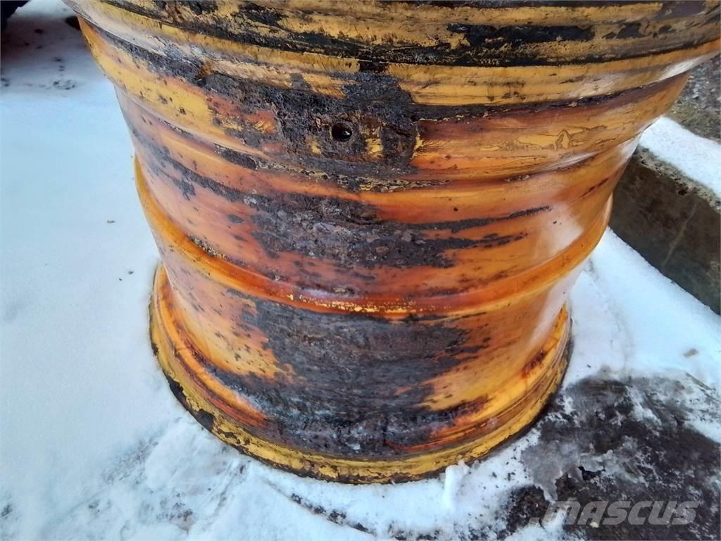 Rottne H20 24x30,5 Tyres, wheels and rims