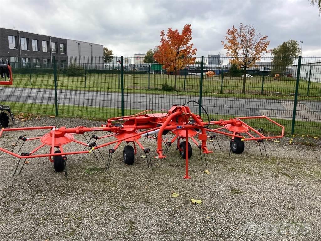Kuhn GF 502 Rakes and tedders