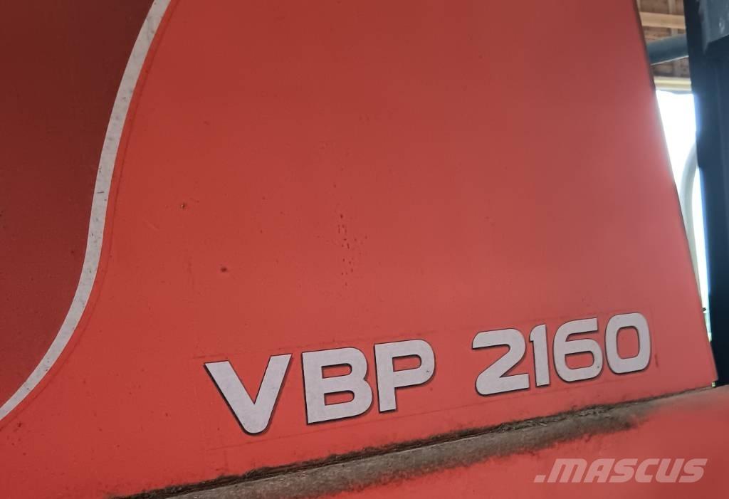 Kuhn VBP 2160 Round balers