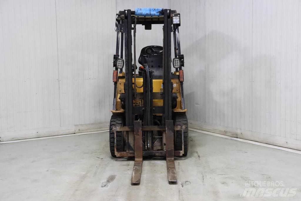CAT DP18N Diesel trucks