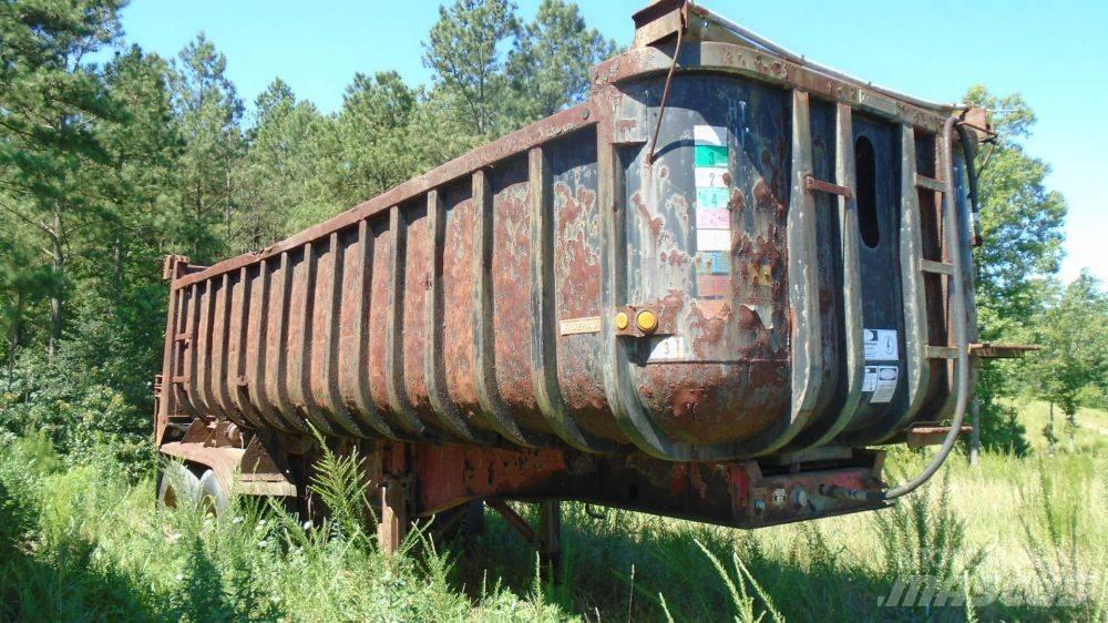 Fruehauf 26 Foot Tipper trailers