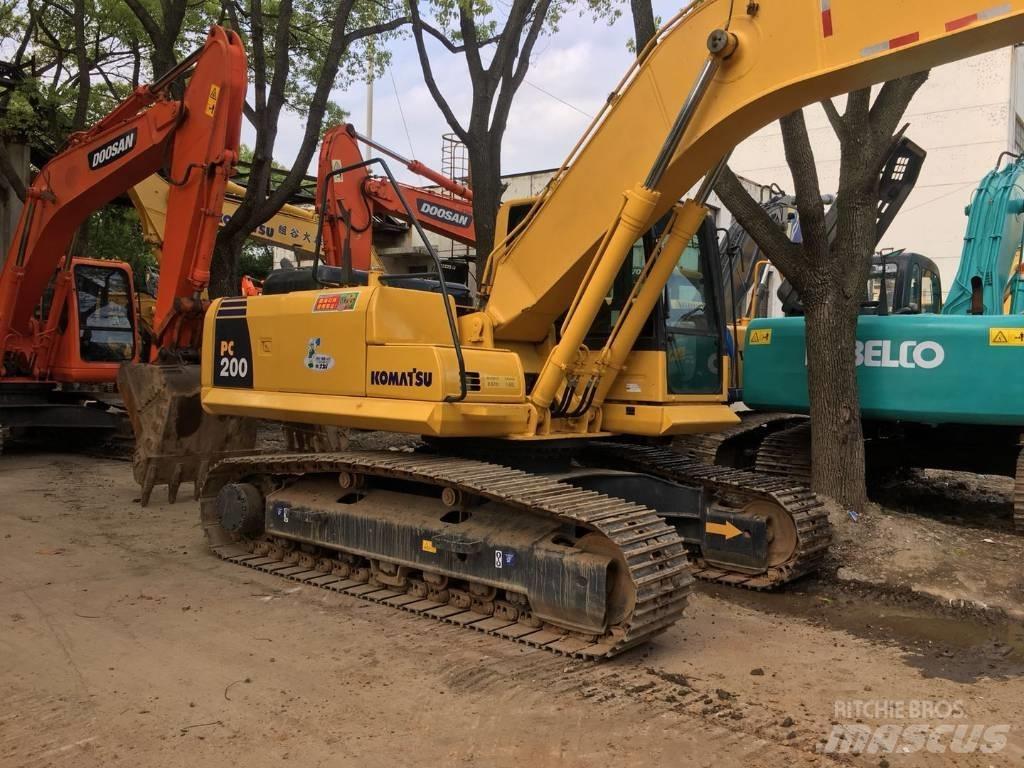 Komatsu PC 200 -8 Crawler excavators