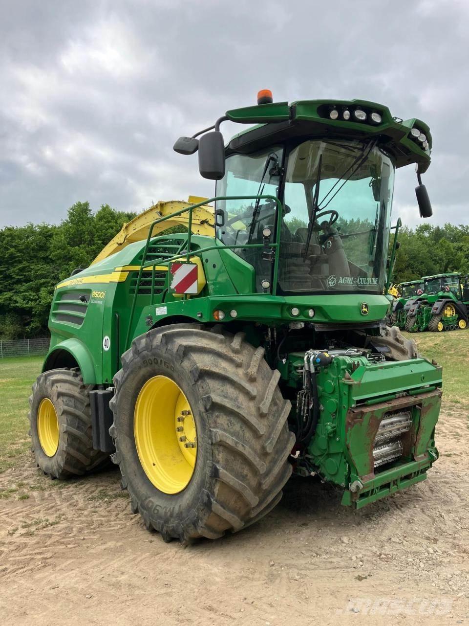 John Deere 8500 Forage harvesters