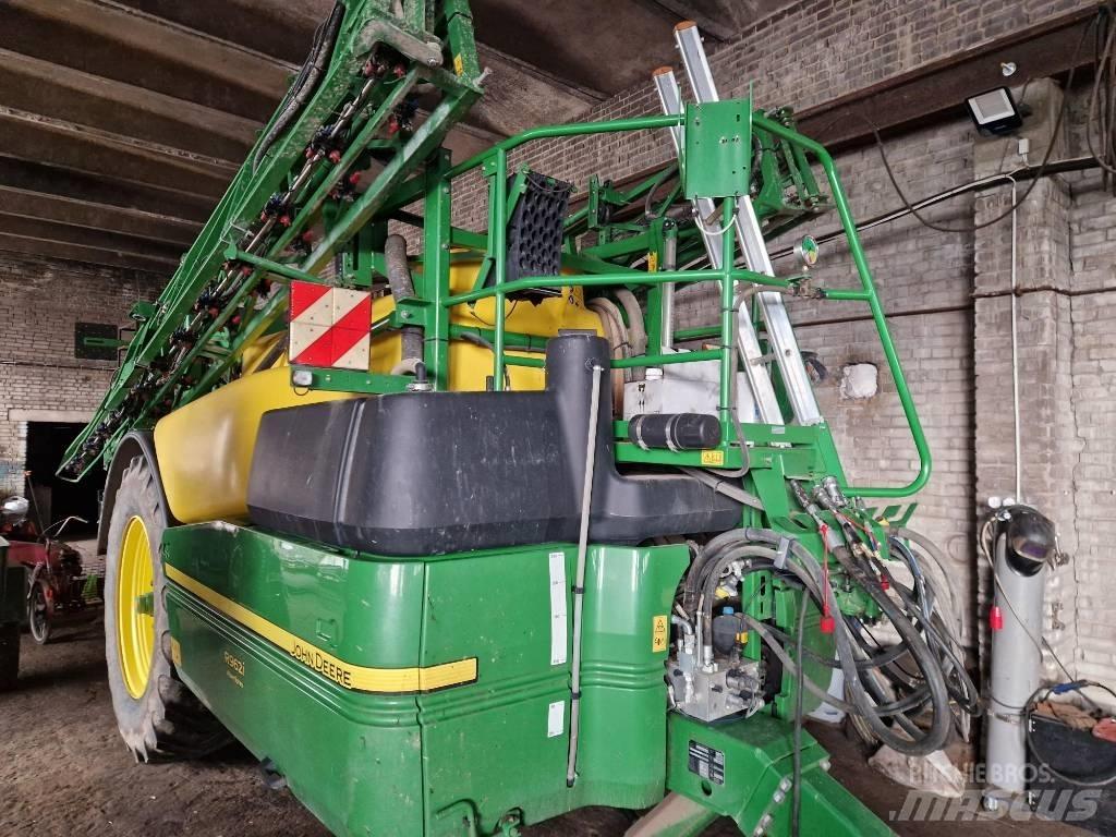 John Deere R 962 i Trailed sprayers