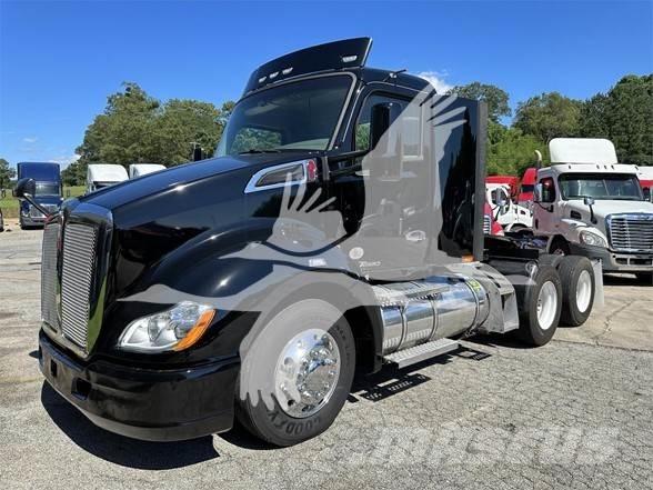 Kenworth T680 Prime Movers