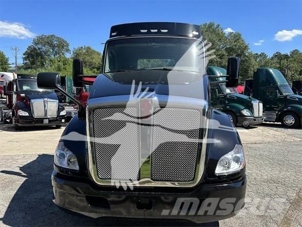 Kenworth T680 Prime Movers