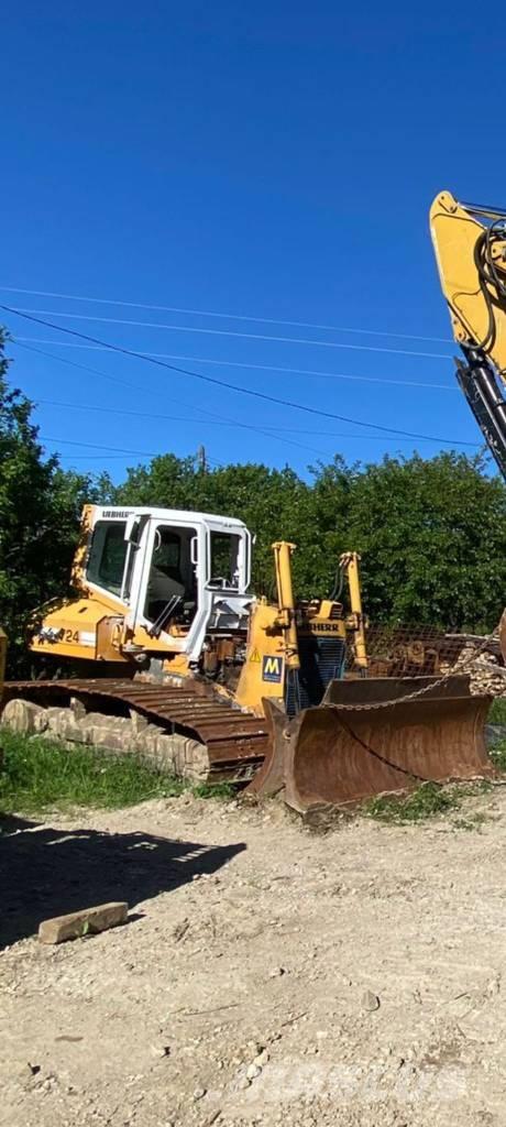 Liebherr 724 LPG Cabins and interior