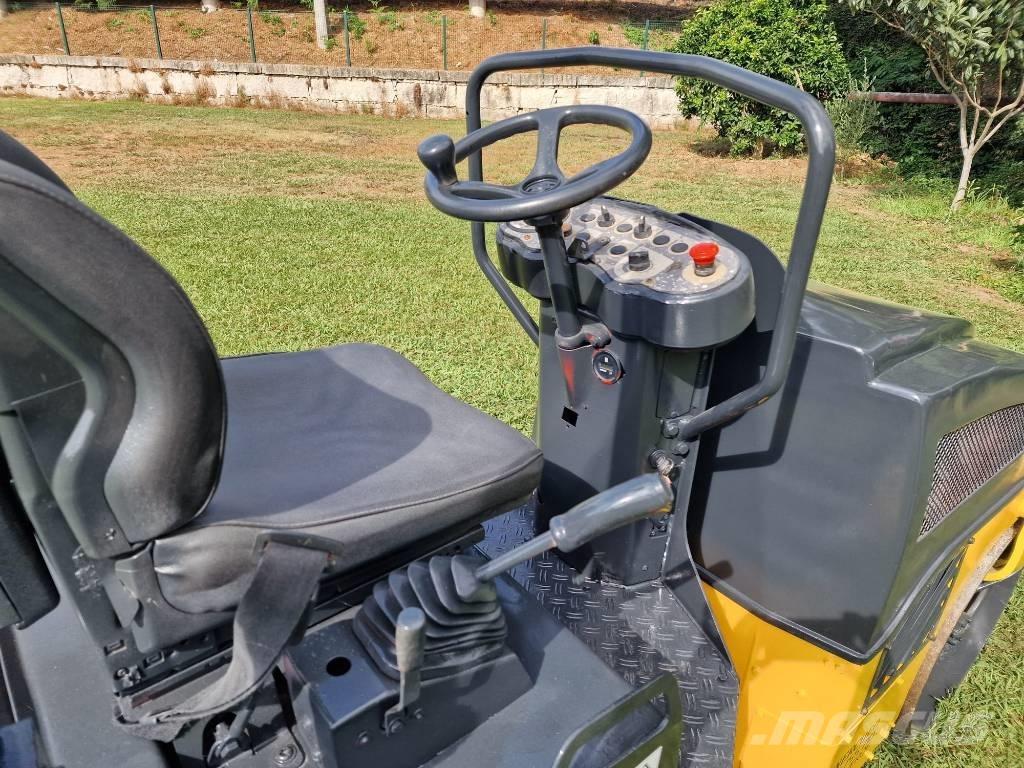 Bomag BW 100 Twin drum rollers