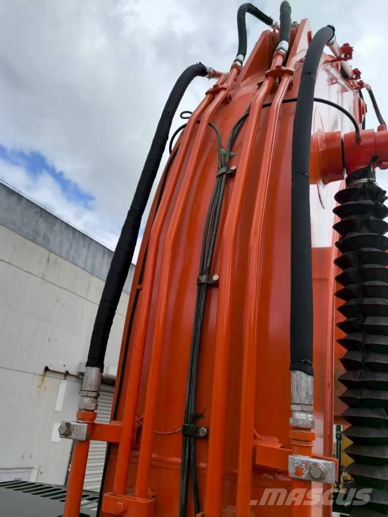 Hitachi ZX 240 HG Crawler excavators