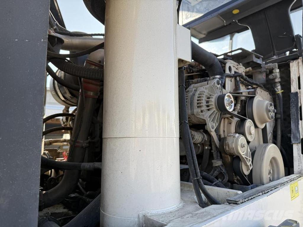 Wirtgen W 150 CFi Asphalt cold milling machines