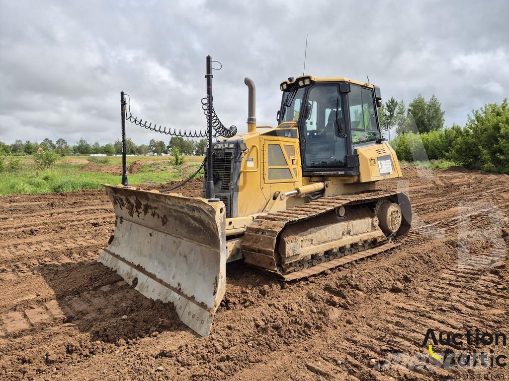 CAT D 6 K Crawler dozers