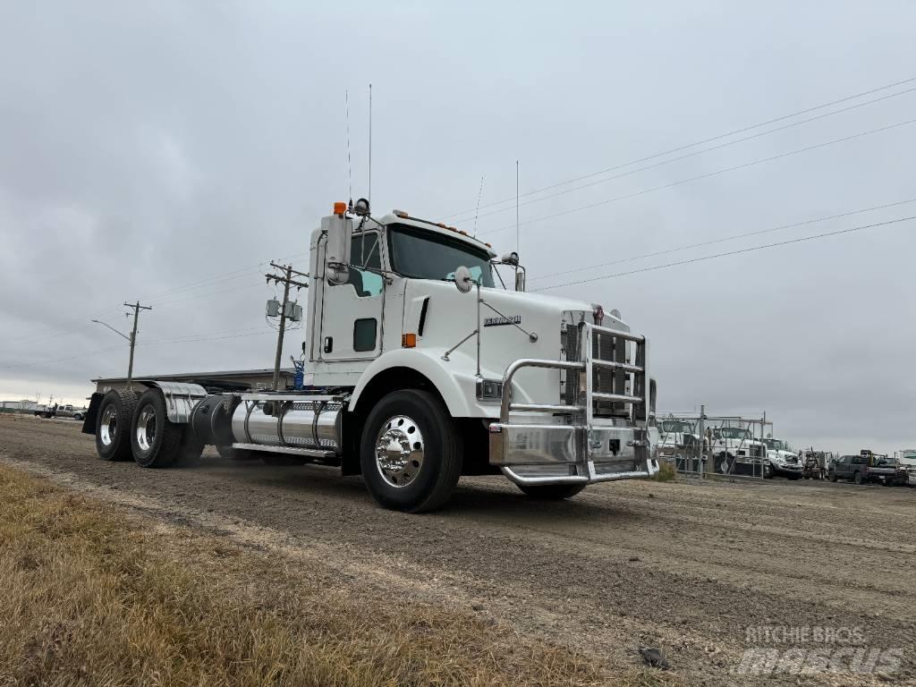 Kenworth T 800 Prime Movers