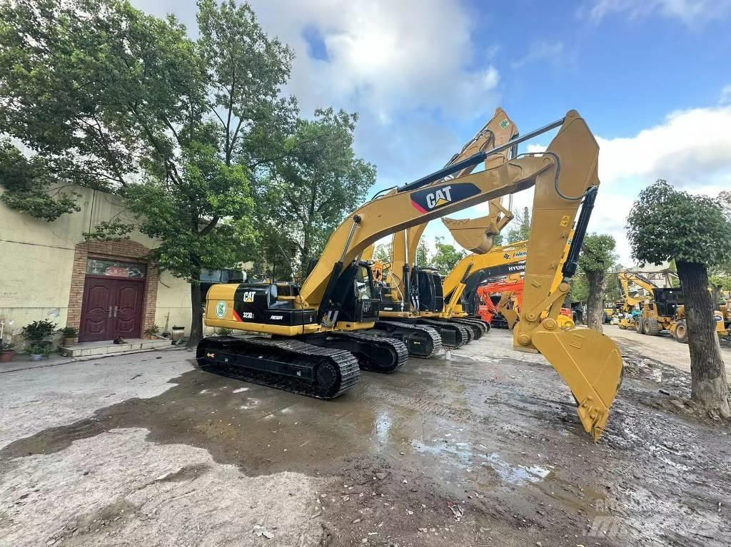 CAT 323 D Crawler excavators
