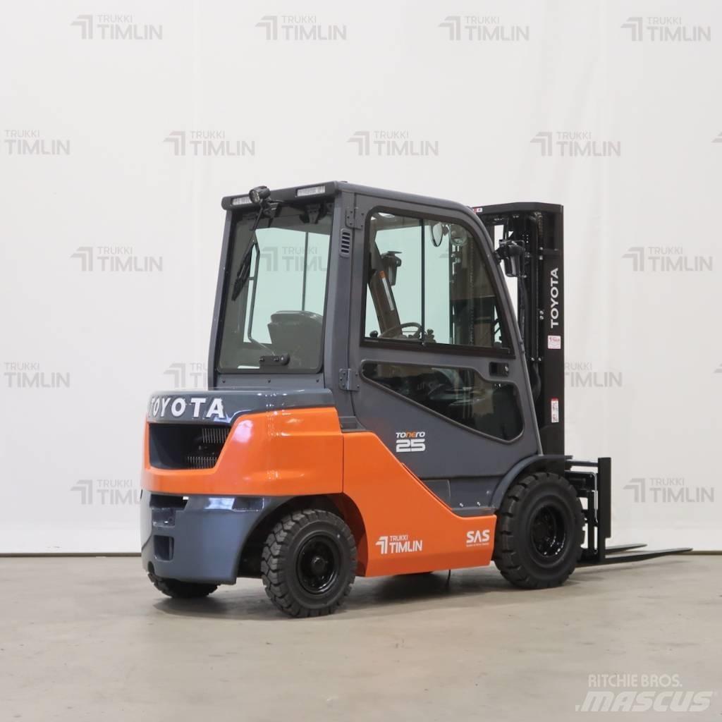 Toyota 52-8FDF25 Diesel trucks