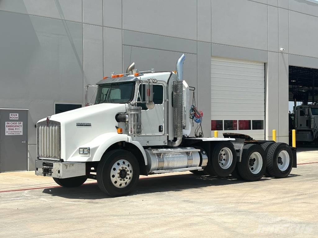 Kenworth T 800 Prime Movers
