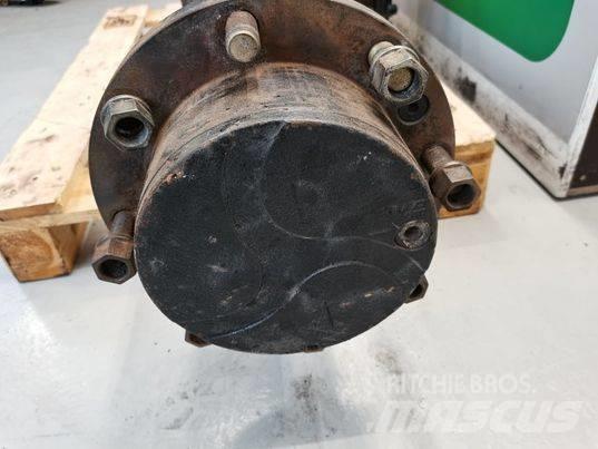 Komatsu WA 90 axle Axles