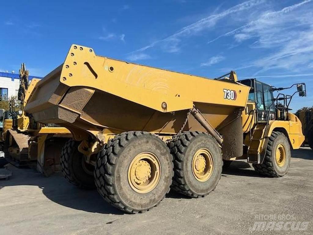CAT 730 Site dumpers
