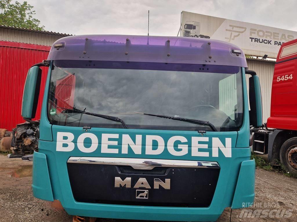 MAN TGX 26.440 Cabins and interior
