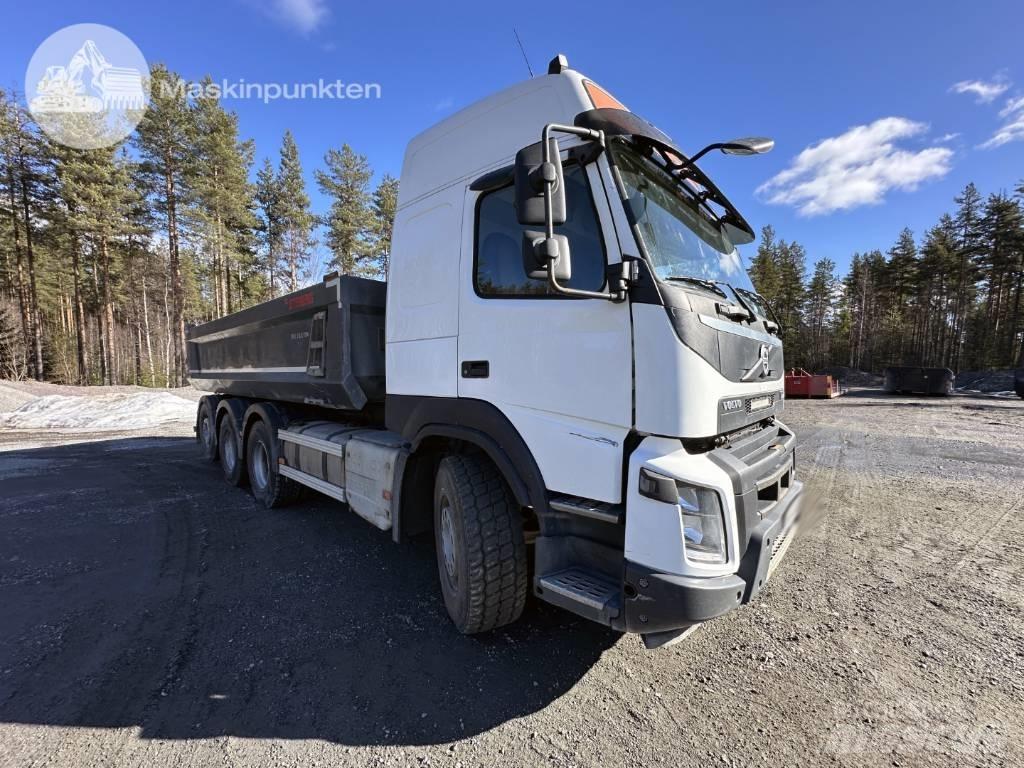 Volvo FMX 500 Hook lift trucks