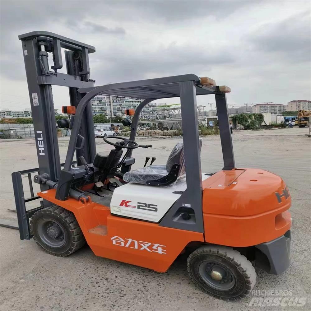 Heli CPC 25 Diesel trucks