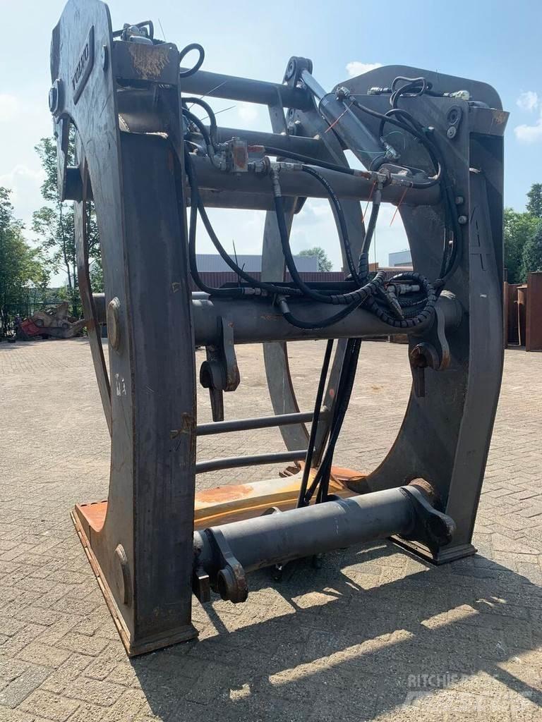 Volvo Log grab Roll clamps