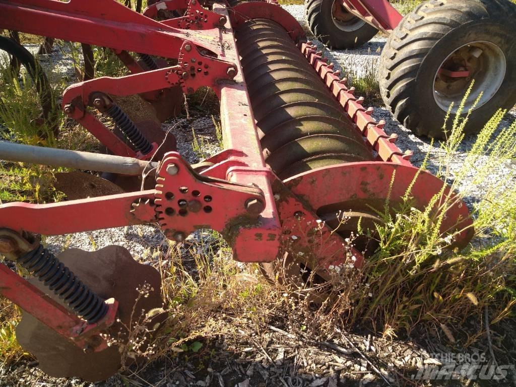 Horsch Terrano 5 FX Cultivators