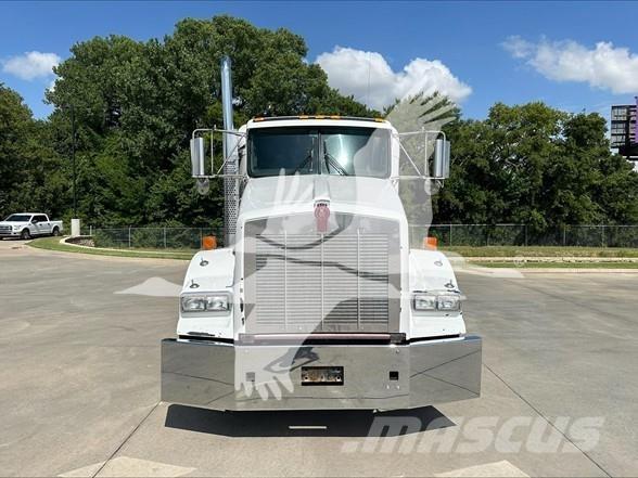 Kenworth T800 Prime Movers
