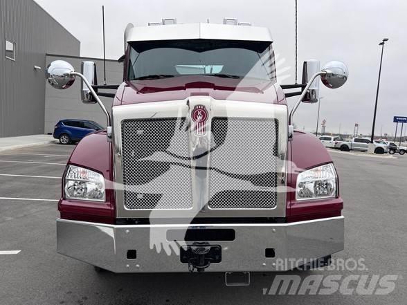 Kenworth T880 Prime Movers