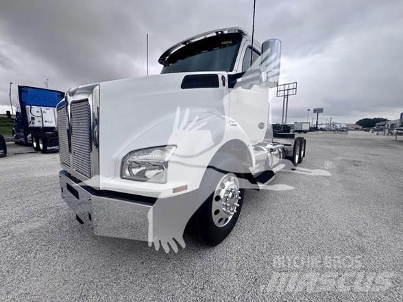 Kenworth T880 Prime Movers