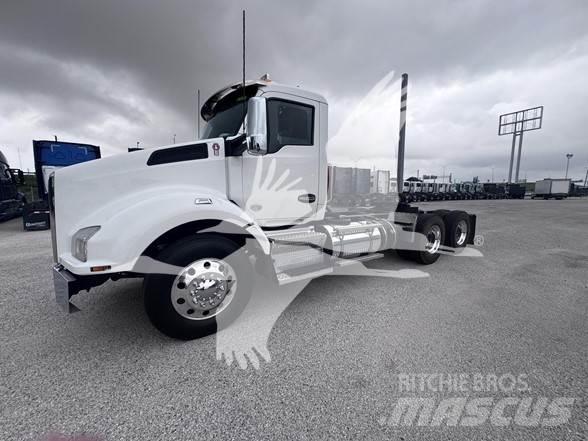 Kenworth T880 Prime Movers