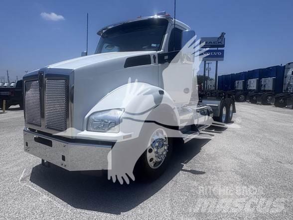 Kenworth T880 Prime Movers