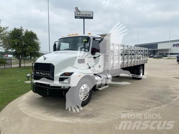 Mack MD6 Flatbed / Dropside trucks