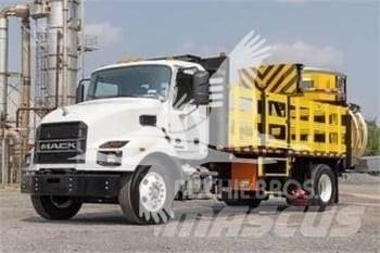 Mack MD6 Other