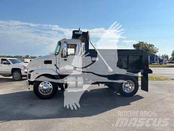 Mack MD6 Tipper trucks