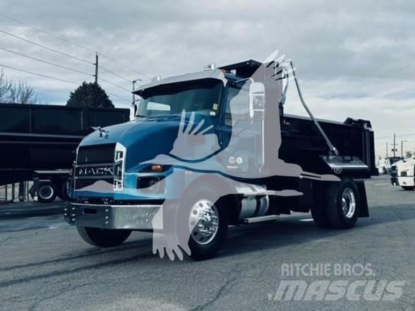Mack MD6 Tipper trucks